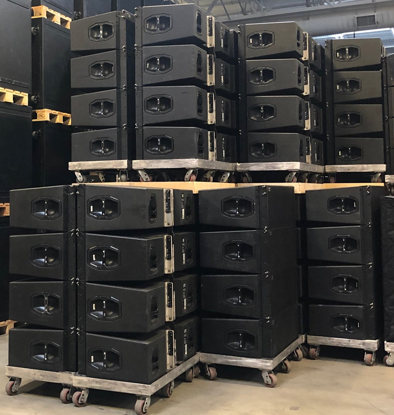 d&b audiotechnik J8 line array fly bar rigging frame